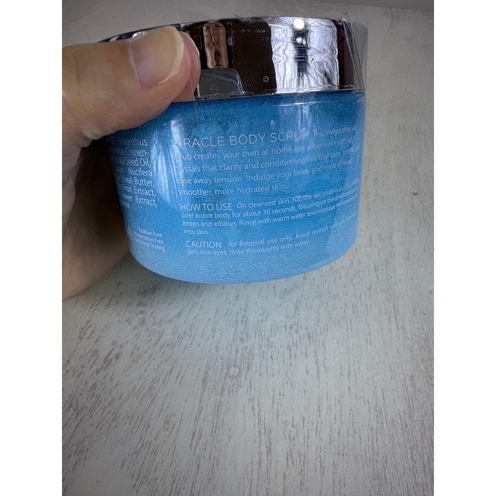Quench Micro Water Complex Miracle Body Scrub Soothing Exfoliant 13.8‎ fl oz - Picture 3 of 5